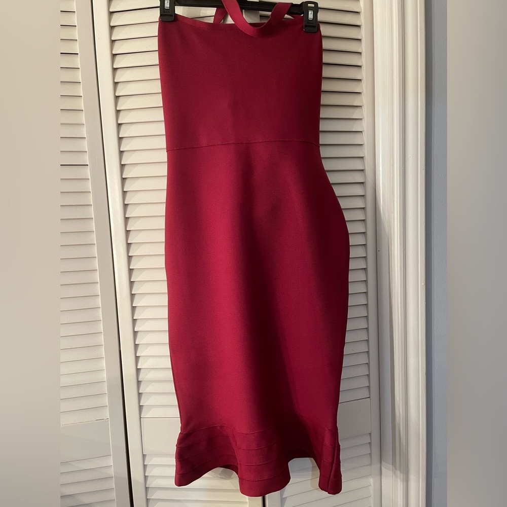 Not a Red color more light cranberry/maroon